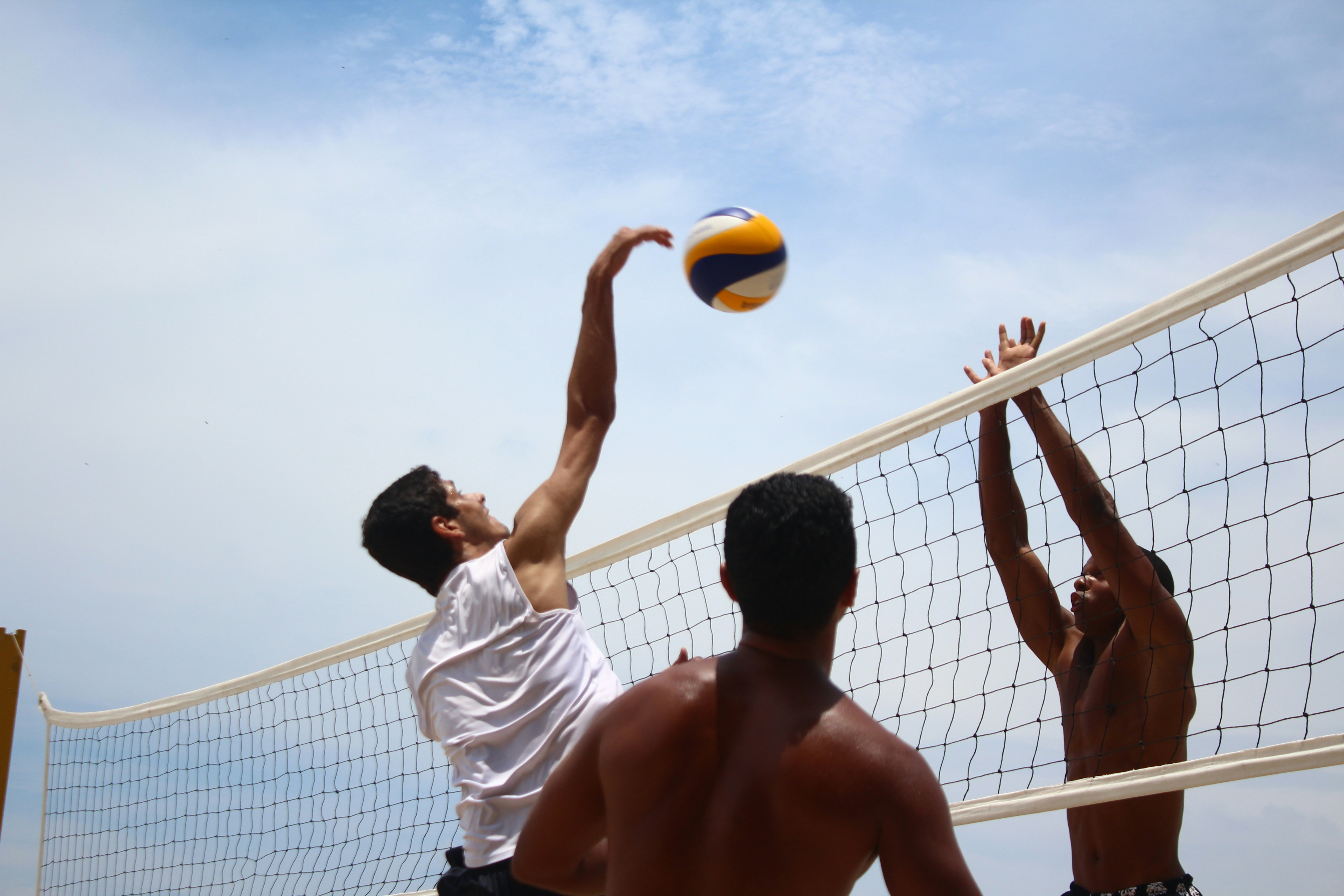 Volleyball training in Abu Dhabi